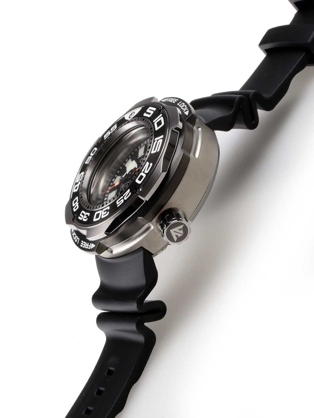CITIZEN Mod. BN7020-09E